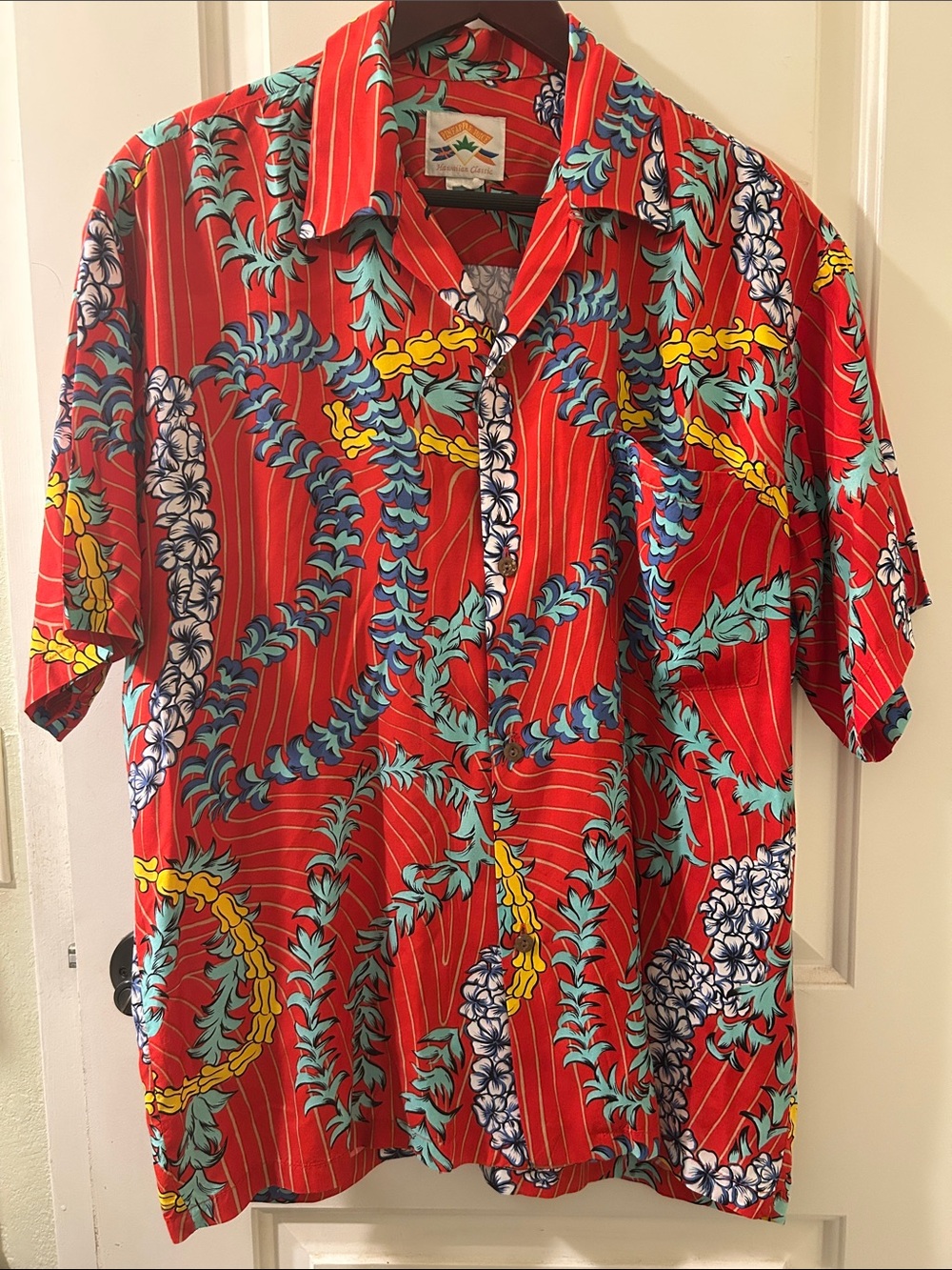 PINEAPPLE JUICE Red Tropical Print Short-Sleeve Aloha Shirt